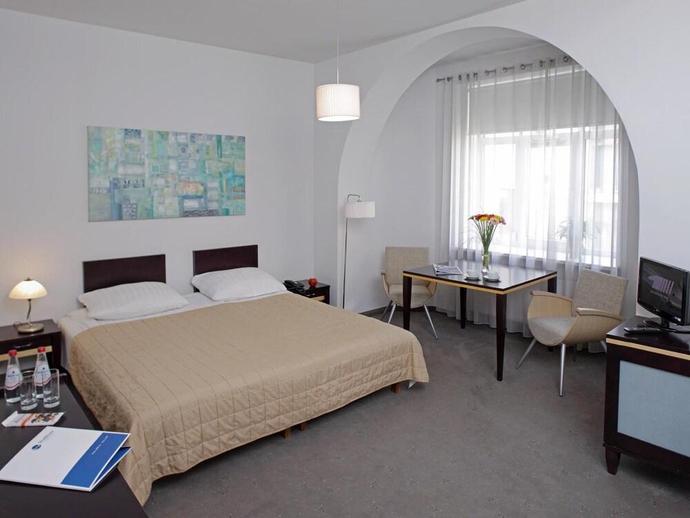 Rija Riga City Hotel Екстер'єр фото